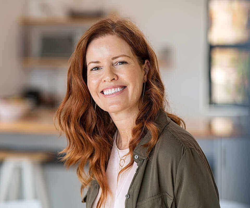 Frau_Portrait.jpg__PID:fd287c23-641c-4860-a90a-ad890520df46